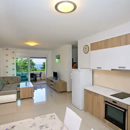 Maslina Ii Appartamento Njivice