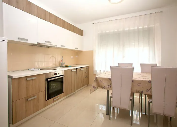 Apartman Maslina Ii *