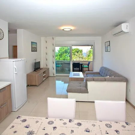 Maslina Ii Appartement *