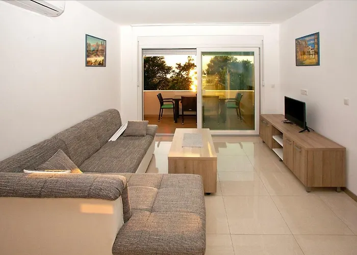 Apartmán Maslina Ii