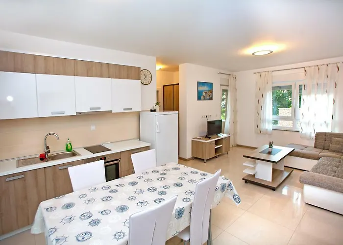 Apartamento Maslina Ii