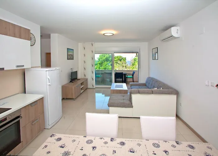 Maslina Ii Apartament *