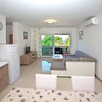 Maslina Ii Apartamento *