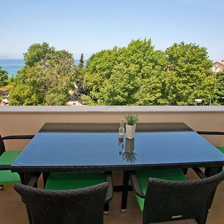 Apartment Maslina Ii *