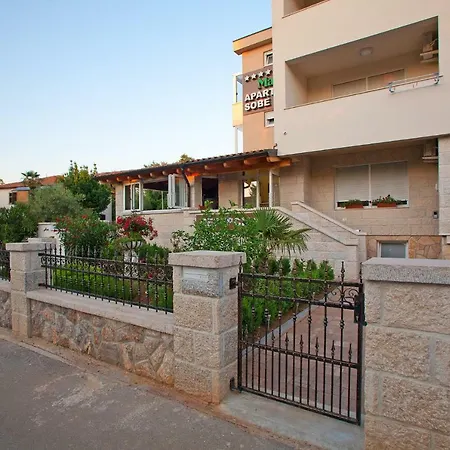 Apartment Maslina Ii *