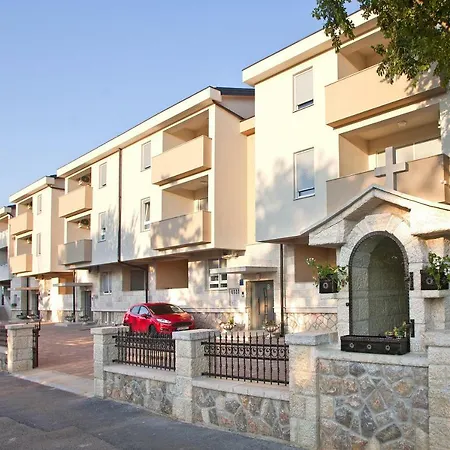 Apartment Maslina Ii Njivice